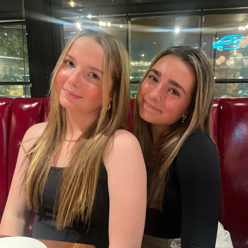 Meet your Posher, Eva